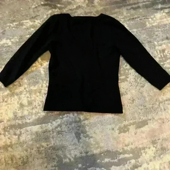 Black Urchin Top in Silk Blend - Picture 2 of 3